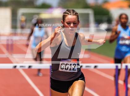 Thumbnail 3 in NIAA 4A and 5A Southern Regionals (Track events) photogallery.