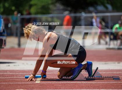 Thumbnail 1 in NIAA 4A and 5A Southern Regionals (Track events) photogallery.