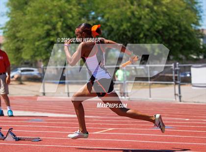 Thumbnail 1 in NIAA 4A and 5A Southern Regionals (Track events) photogallery.