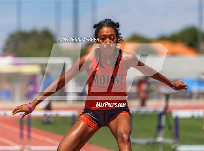 Thumbnail 3 in NIAA 4A and 5A Southern Regionals (Track events) photogallery.