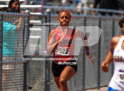 Thumbnail 3 in NIAA 4A and 5A Southern Regionals (Track events) photogallery.