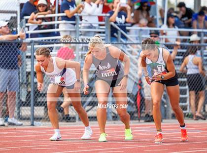Thumbnail 3 in NIAA 4A and 5A Southern Regionals (Track events) photogallery.