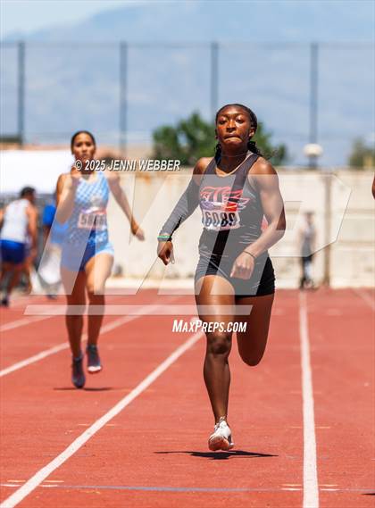 Thumbnail 1 in NIAA 4A and 5A Southern Regionals (Track events) photogallery.