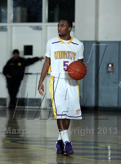 Thumbnail 3 in Lynwood vs. Dominguez photogallery.