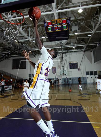 Thumbnail 2 in Lynwood vs. Dominguez photogallery.