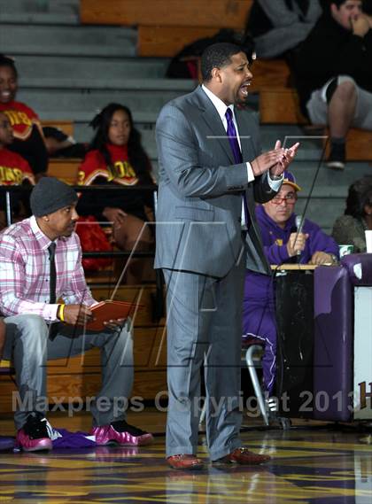Thumbnail 2 in Lynwood vs. Dominguez photogallery.
