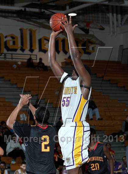 Thumbnail 3 in Lynwood vs. Dominguez photogallery.