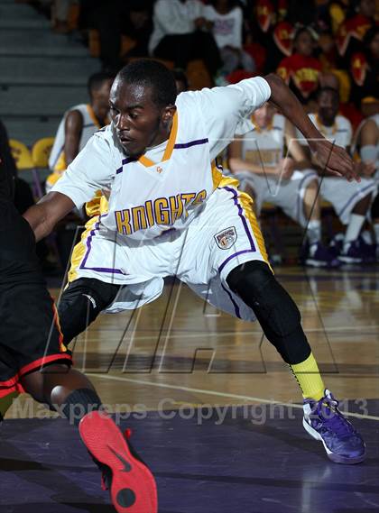Thumbnail 2 in Lynwood vs. Dominguez photogallery.