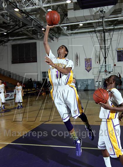 Thumbnail 3 in Lynwood vs. Dominguez photogallery.