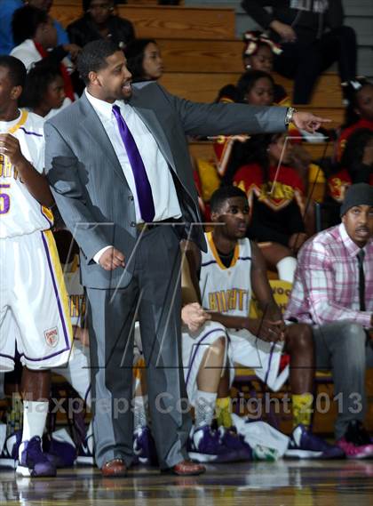 Thumbnail 2 in Lynwood vs. Dominguez photogallery.