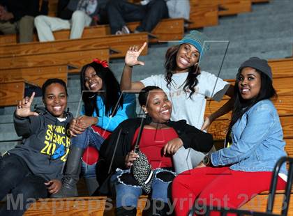 Thumbnail 3 in Lynwood vs. Dominguez photogallery.