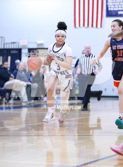 Thumbnail 2 in Bishop Grimes vs East Syracuse Minoa photogallery.