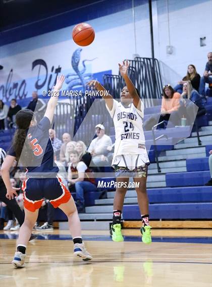 Thumbnail 3 in Bishop Grimes vs East Syracuse Minoa photogallery.