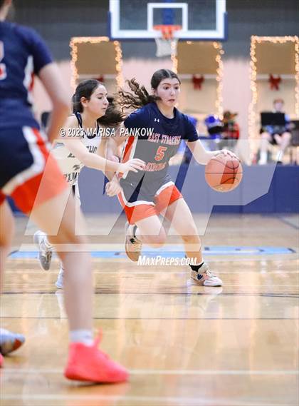 Thumbnail 3 in Bishop Grimes vs East Syracuse Minoa photogallery.