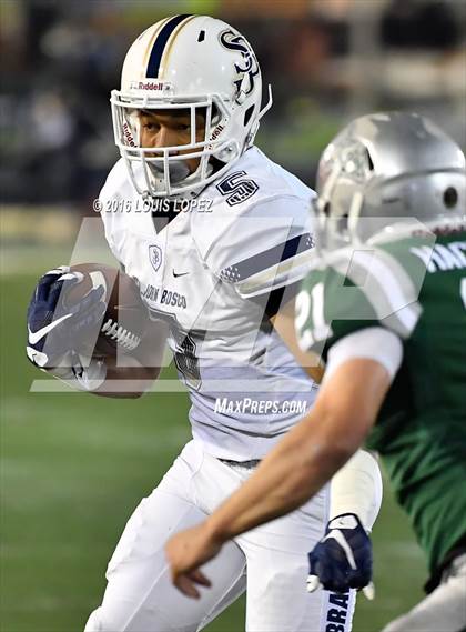 Thumbnail 1 in De La Salle vs. St. John Bosco (CIF State Open Division Final) photogallery.