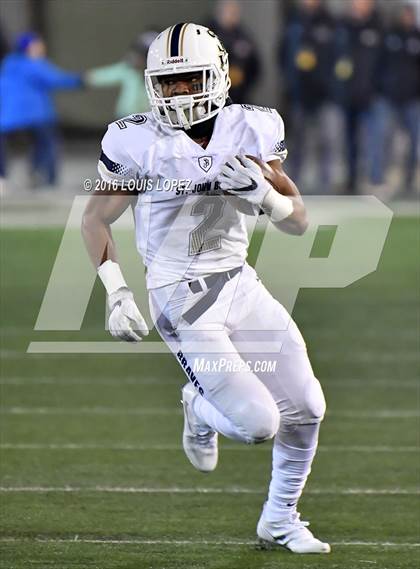 Thumbnail 1 in De La Salle vs. St. John Bosco (CIF State Open Division Final) photogallery.