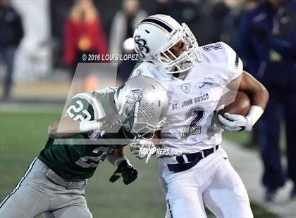 Thumbnail 3 in De La Salle vs. St. John Bosco (CIF State Open Division Final) photogallery.