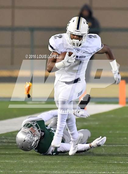 Thumbnail 1 in De La Salle vs. St. John Bosco (CIF State Open Division Final) photogallery.