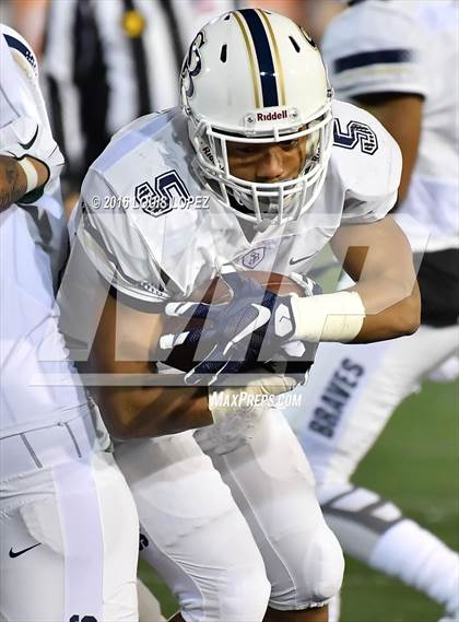 Thumbnail 3 in De La Salle vs. St. John Bosco (CIF State Open Division Final) photogallery.