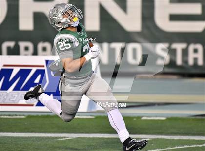 Thumbnail 1 in De La Salle vs. St. John Bosco (CIF State Open Division Final) photogallery.