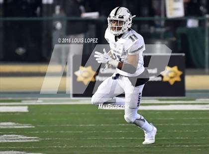 Thumbnail 1 in De La Salle vs. St. John Bosco (CIF State Open Division Final) photogallery.