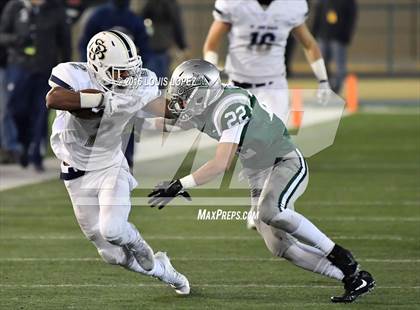 Thumbnail 3 in De La Salle vs. St. John Bosco (CIF State Open Division Final) photogallery.