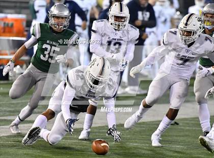 Thumbnail 3 in De La Salle vs. St. John Bosco (CIF State Open Division Final) photogallery.