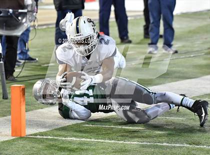 Thumbnail 1 in De La Salle vs. St. John Bosco (CIF State Open Division Final) photogallery.