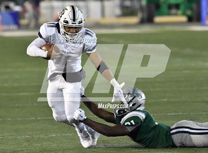 Thumbnail 2 in De La Salle vs. St. John Bosco (CIF State Open Division Final) photogallery.