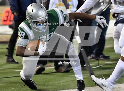 Thumbnail 2 in De La Salle vs. St. John Bosco (CIF State Open Division Final) photogallery.