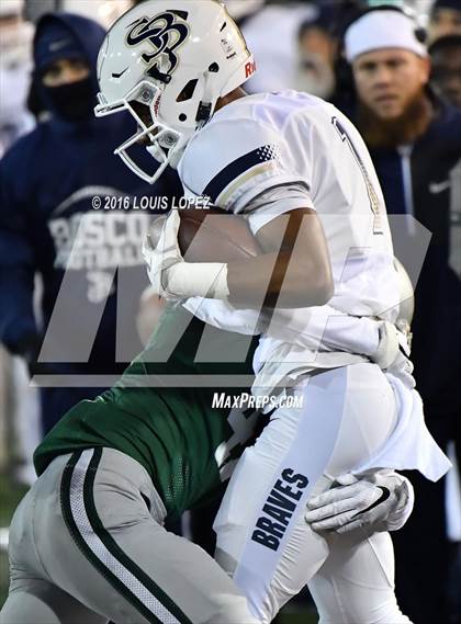 Thumbnail 3 in De La Salle vs. St. John Bosco (CIF State Open Division Final) photogallery.