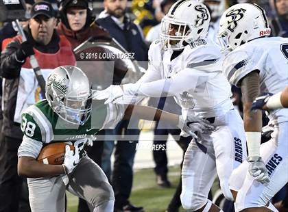 Thumbnail 1 in De La Salle vs. St. John Bosco (CIF State Open Division Final) photogallery.