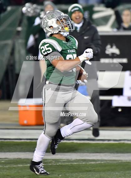 Thumbnail 3 in De La Salle vs. St. John Bosco (CIF State Open Division Final) photogallery.