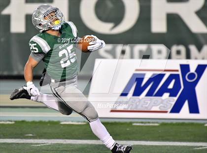 Thumbnail 2 in De La Salle vs. St. John Bosco (CIF State Open Division Final) photogallery.