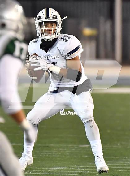 Thumbnail 2 in De La Salle vs. St. John Bosco (CIF State Open Division Final) photogallery.