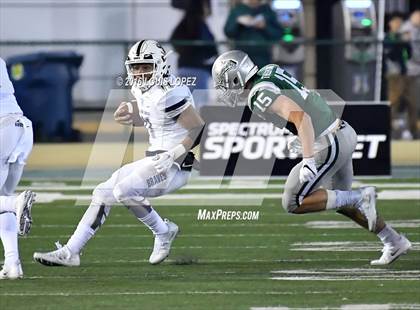 Thumbnail 3 in De La Salle vs. St. John Bosco (CIF State Open Division Final) photogallery.