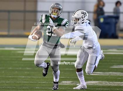 Thumbnail 3 in De La Salle vs. St. John Bosco (CIF State Open Division Final) photogallery.
