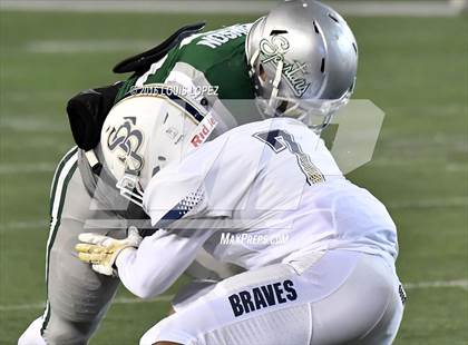 Thumbnail 3 in De La Salle vs. St. John Bosco (CIF State Open Division Final) photogallery.