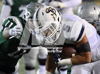 Thumbnail 3 in De La Salle vs. St. John Bosco (CIF State Open Division Final) photogallery.