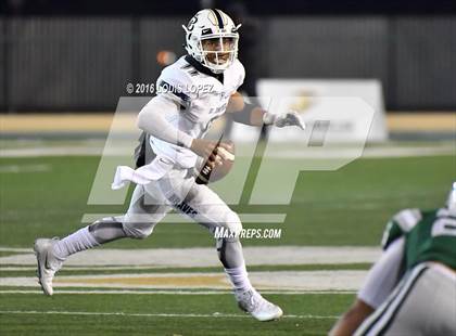 Thumbnail 2 in De La Salle vs. St. John Bosco (CIF State Open Division Final) photogallery.