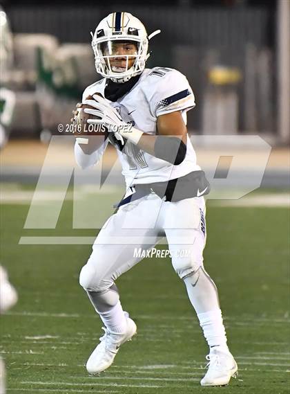 Thumbnail 1 in De La Salle vs. St. John Bosco (CIF State Open Division Final) photogallery.