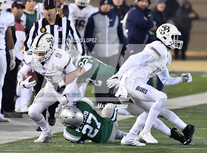 Thumbnail 2 in De La Salle vs. St. John Bosco (CIF State Open Division Final) photogallery.