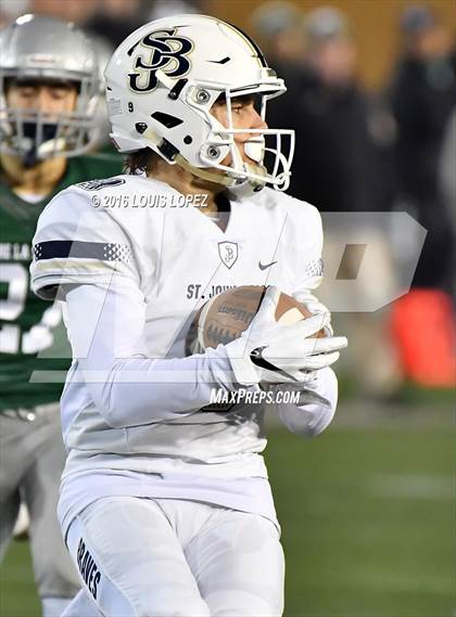 Thumbnail 3 in De La Salle vs. St. John Bosco (CIF State Open Division Final) photogallery.