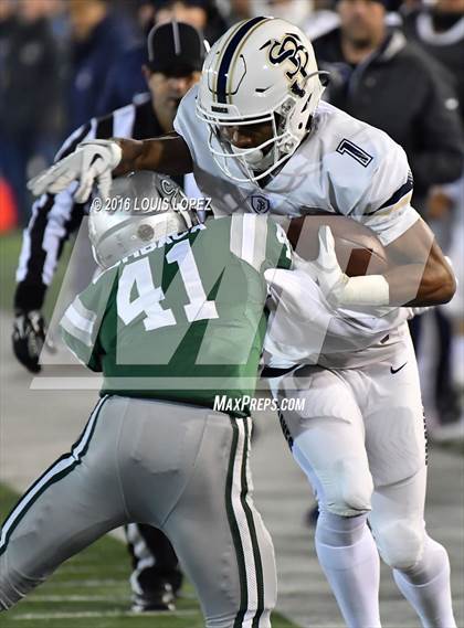 Thumbnail 1 in De La Salle vs. St. John Bosco (CIF State Open Division Final) photogallery.