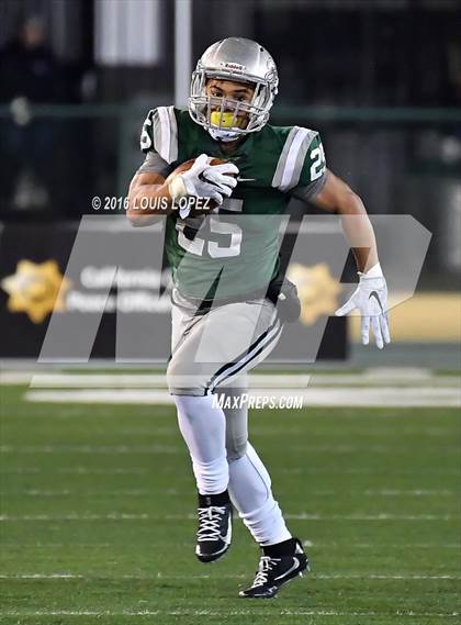 Thumbnail 1 in De La Salle vs. St. John Bosco (CIF State Open Division Final) photogallery.