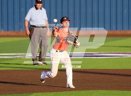 Thumbnail 2 in Collinsville vs. Petrolia (UIL 2A Area Playoff) photogallery.