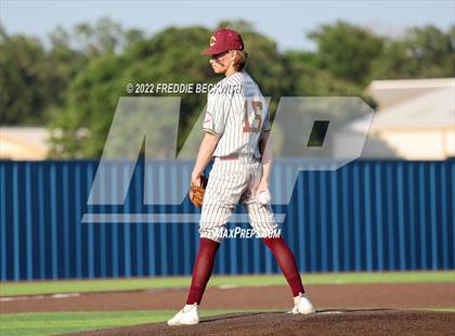 Thumbnail 3 in Collinsville vs. Petrolia (UIL 2A Area Playoff) photogallery.