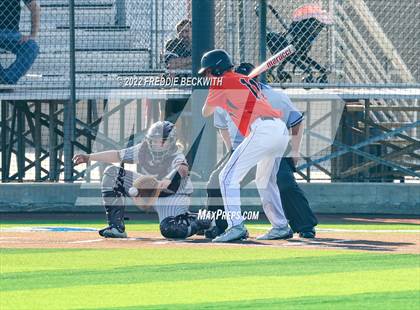 Thumbnail 3 in Collinsville vs. Petrolia (UIL 2A Area Playoff) photogallery.