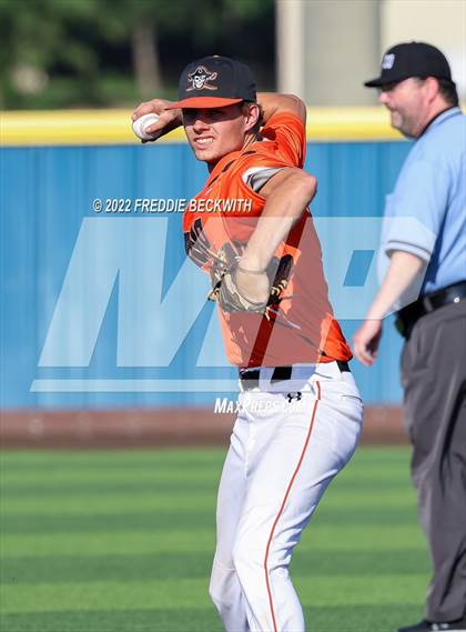 Thumbnail 2 in Collinsville vs. Petrolia (UIL 2A Area Playoff) photogallery.