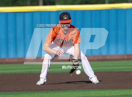 Thumbnail 1 in Collinsville vs. Petrolia (UIL 2A Area Playoff) photogallery.